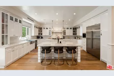 15272 Valley Vista Blvd, Sherman Oaks, CA 91403 - Photo 9