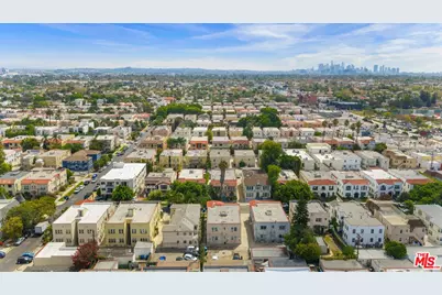 351 N Spaulding Ave, Los Angeles, CA 90036 - Photo 11