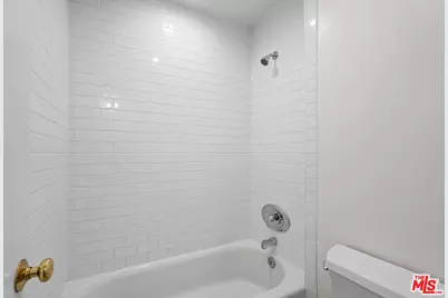 18203 Coastline Dr #2, Malibu, CA 90265 - Photo 19
