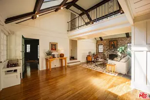 8337 Lookout Mountain Ave, Los Angeles, CA 90046 - Photo 13