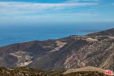 140 Valle Lindo St, Malibu, CA 90265 - Photo 41