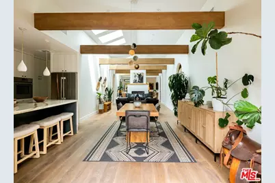 3741 Boise Ave, Los Angeles, CA 90066 - Photo 1