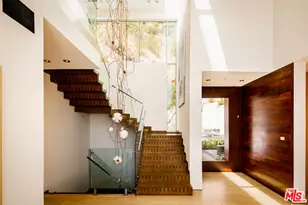 1700 Queens Ct, Los Angeles, CA 90069 - Photo 21