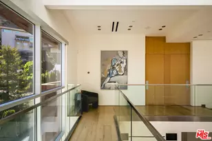 1700 Queens Ct, Los Angeles, CA 90069 - Photo 29
