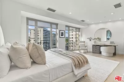 10580 Wilshire Blvd #36, Los Angeles, CA 90024 - Photo 11