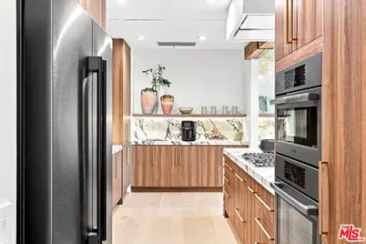 10580 Wilshire Blvd #11Nw, Los Angeles, CA 90024 - Photo 7