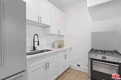 1344 W 4th St, Los Angeles, CA 90017 - Photo 11
