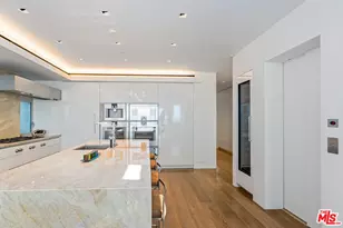 2505 Ocean Front Walk, Venice, CA 90291 - Photo 7