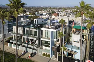 2505 Ocean Front Walk, Venice, CA 90291 - Photo 47