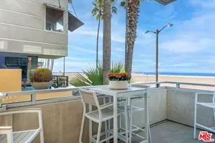 2505 Ocean Front Walk, Venice, CA 90291 - Photo 5