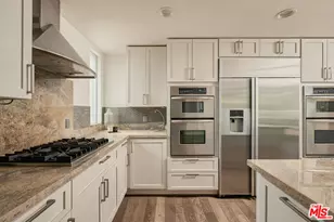 5506 Goodland Ave, Valley Village, CA 91607 - Photo 13