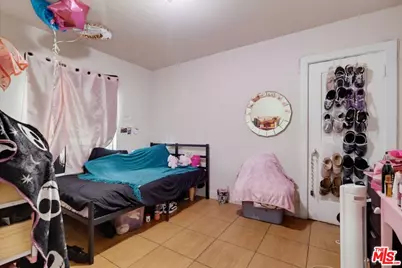 331 W 92nd St, Los Angeles, CA 90003 - Photo 23