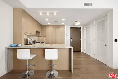 1755 Ocean Ave #608, Santa Monica, CA 90401 - Photo 3