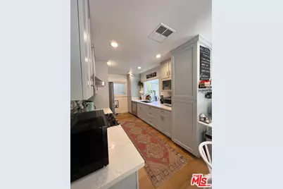 22477 Liberty Bell Rd, Calabasas, CA 91302 - Photo 5