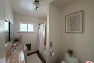 12207 Palms Blvd, Los Angeles, CA 90066 - Photo 11