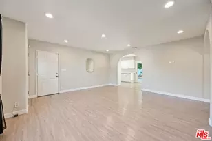5945 Yarmouth Ave, Los Angeles, CA 91316 - Photo 15