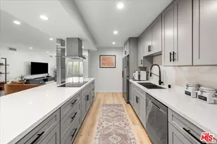 1045 N Kings Rd, West Hollywood, CA 90069 - Photo 5