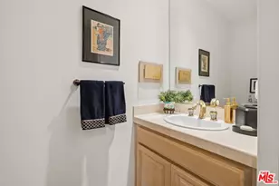 4235 Mary Ellen Ave, Los Angeles, CA 91604 - Photo 17