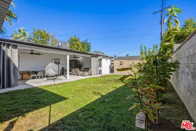 9137 Bartee Ave, Arleta, CA 91331 - Photo 35