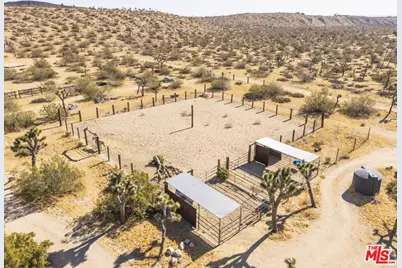 55626 Pipes Canyon Rd, Yucca Valley, CA 92284 - Photo 41