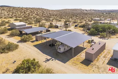 55626 Pipes Canyon Rd, Yucca Valley, CA 92284 - Photo 39