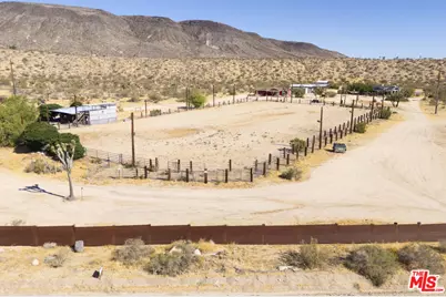 55616 Pipes Canyon Rd, Yucca Valley, CA 92284 - Photo 37