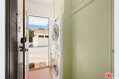 624 N Highland Ave, Los Angeles, CA 90036 - Photo 21