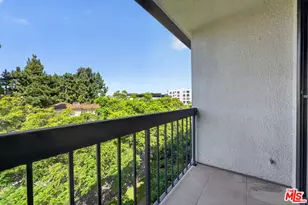 324 N Palm Dr, Beverly Hills, CA 90210 - Photo 27