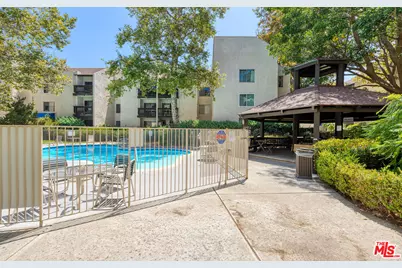 11301 Summertime Ln, Culver City, CA 90230 - Photo 33