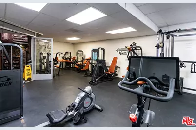 11301 Summertime Ln, Culver City, CA 90230 - Photo 39