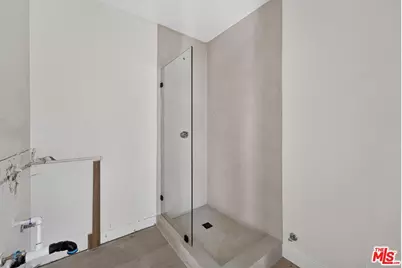 3950 Franklin Ave, Los Angeles, CA 90027 - Photo 19