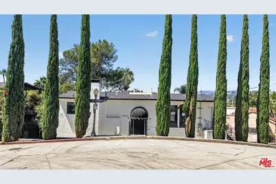 3950 Franklin Ave, Los Angeles, CA 90027 - Photo 1
