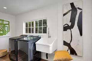 1163 Angelo Dr, Beverly Hills, CA 90210 - Photo 33