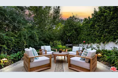 1163 Angelo Dr, Beverly Hills, CA 90210 - Photo 39