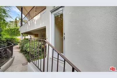 1163 Angelo Dr, Beverly Hills, CA 90210 - Photo 35