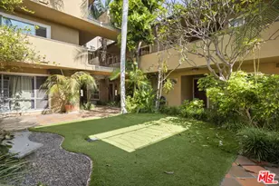 970 Palm Ave, West Hollywood, CA 90069 - Photo 21
