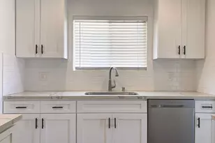 1208 S Cochran Ave, Los Angeles, CA 90019 - Photo 13