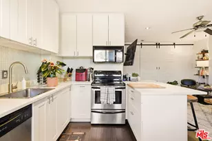 999 N Doheny Dr, West Hollywood, CA 90069 - Photo 3