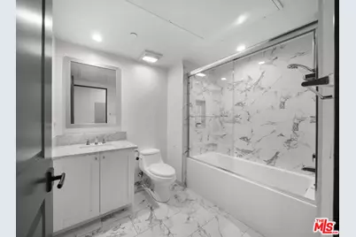 859 S Lucerne Blvd #110, Los Angeles, CA 90005 - Photo 33