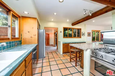 454 N East Rustic Rd, Santa Monica, CA 90402 - Photo 9
