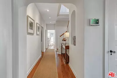 1744 N Gardner St, Los Angeles, CA 90046 - Photo 5