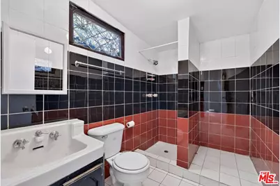 3217 Lowry Rd, Los Angeles, CA 90027 - Photo 13