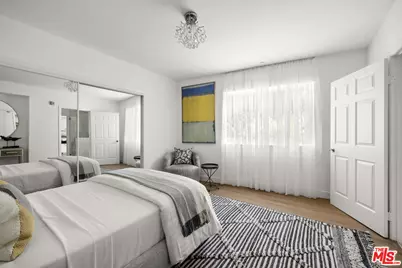 11606 Chenault St #101, Los Angeles, CA 90049 - Photo 23