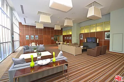 801 S Grand Ave #1507, Los Angeles, CA 90017 - Photo 13