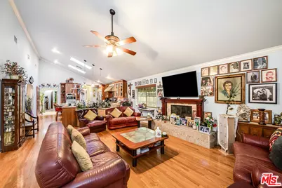 4120 W McFarlane Ave, Burbank, CA 91505 - Photo 13