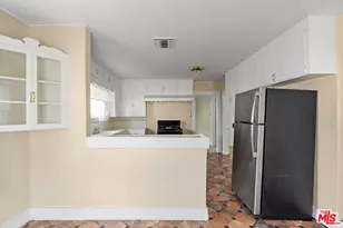 2059 W 78th St, Los Angeles, CA 90047 - Photo 29