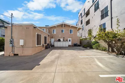 838 S St Andrews Pl, Los Angeles, CA 90005 - Photo 61