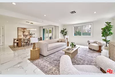 860 S Norton Ave, Los Angeles, CA 90005 - Photo 27