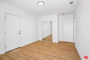 2541 Carmona Ave, Los Angeles, CA 90016 - Photo 21