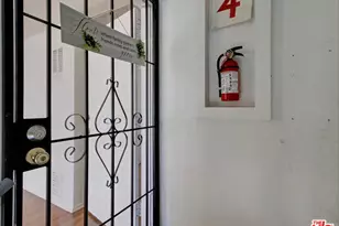 4841 W 18th St, Los Angeles, CA 90019 - Photo 27